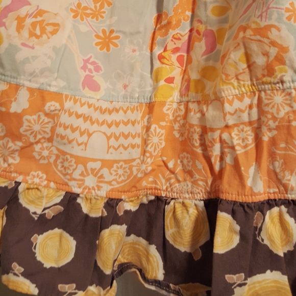 Beautiful dress - Picture 3 of 4